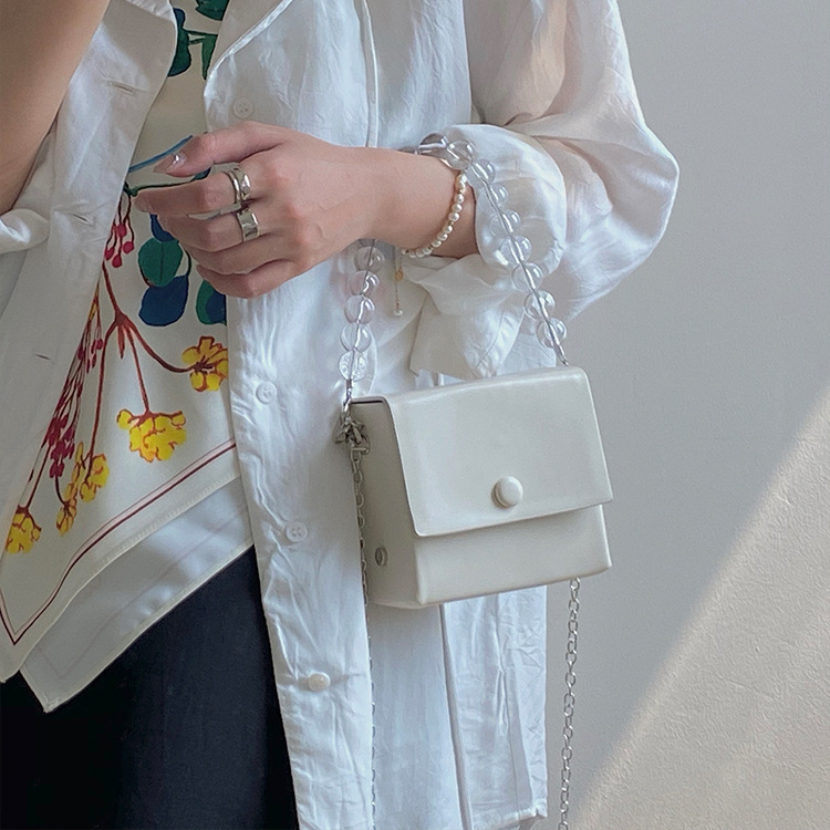 IELGY Small group retro pearl bag girl summer chain small square bag oblique bag girl cute handbag