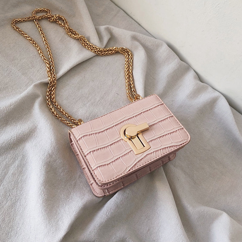 IELGY Crossbody bag Korean version of the wild Messenger bag fashion chain shoulder bag