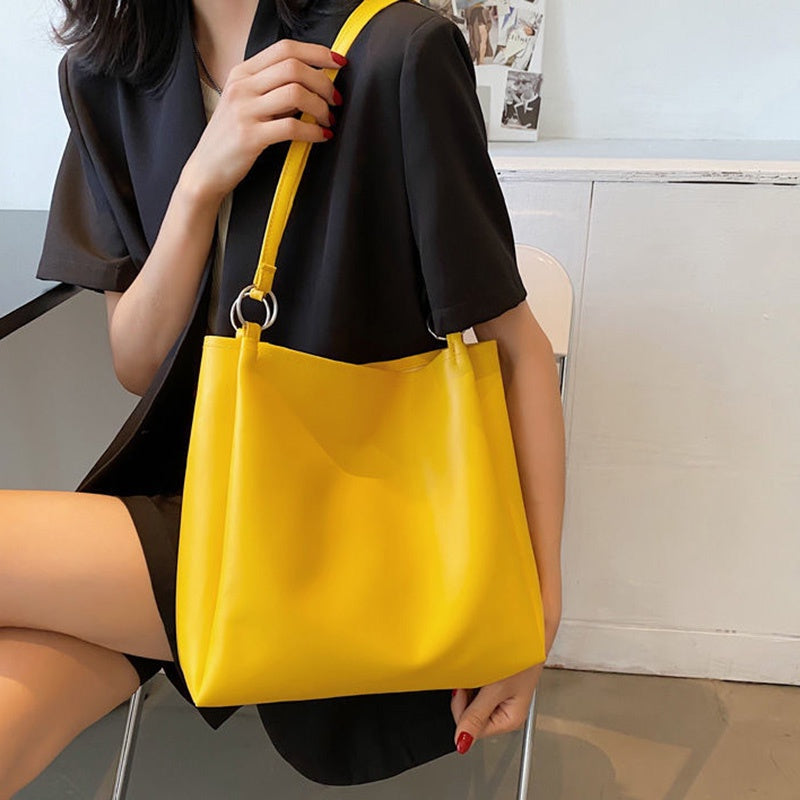 IELGY solid color Korean large-capacity fashion tote bag all-match in class
