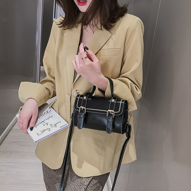 IELGY  Chao retro leisure ins super fire single shoulder slant satchel