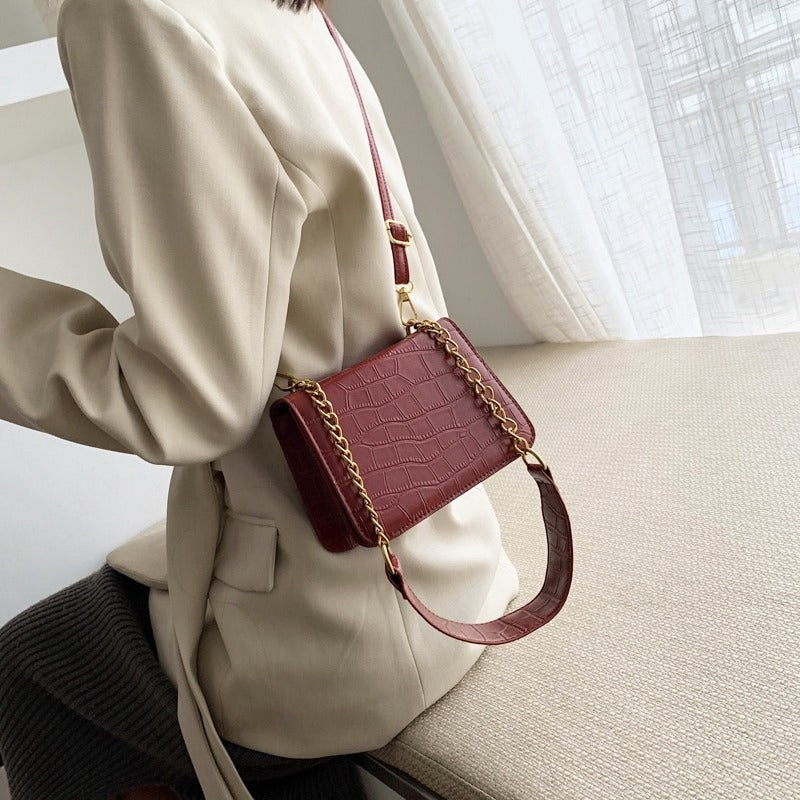 IELGY Crocodile pattern and all-around fashion One Shoulder Messenger Bag