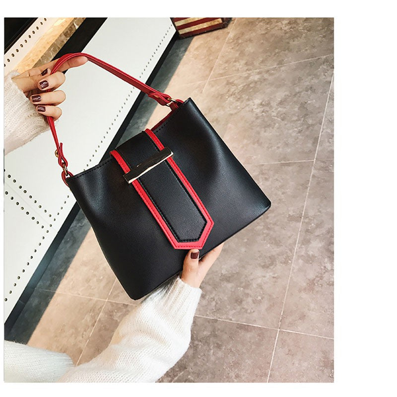 IELGY New portable bucket bag handbag shoulder bag Messenger bag