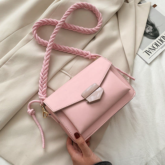 IELGY simple shoulder bag female wild ins messenger bag fashion small square bag