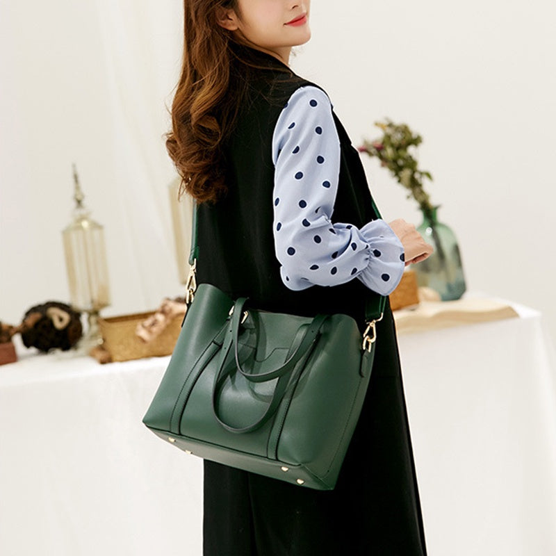 IELGY soft leather portable simple large-capacity messenger shoulder bag tide