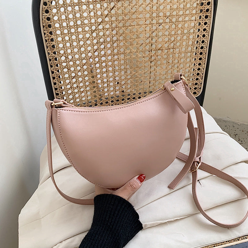 IELGY Simple temperament, leisure, small crowd, fashionable, all-around, one shoulder, half round women's Bag Fashion