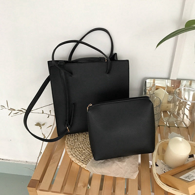 Simple and large-capacity one-shoulder diagonal cross-body package