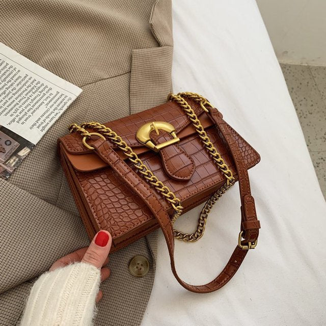 IELGY ins one-shoulder fashion chain portable small square bagshoulder crossbody women simple bag classic street fashion laptop shoulder bag for women
