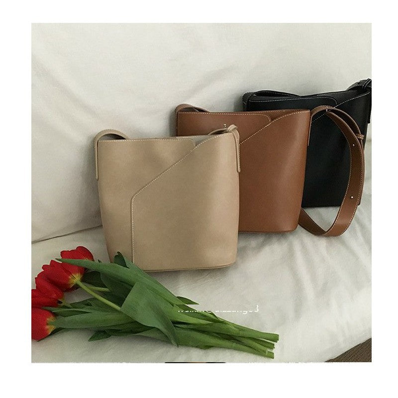 IELGY Bucket bag retro mosaic buckle hand shoulder bag