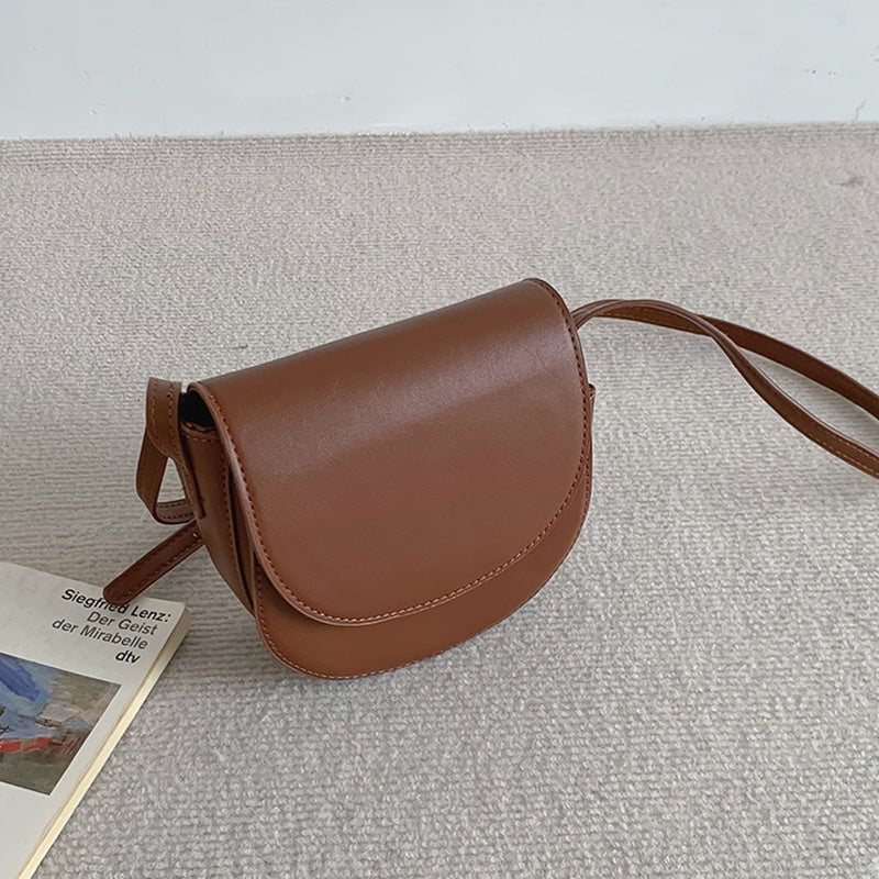 IELGY Simple Retro Solid Color Saddle Crossbody Korean Ladies