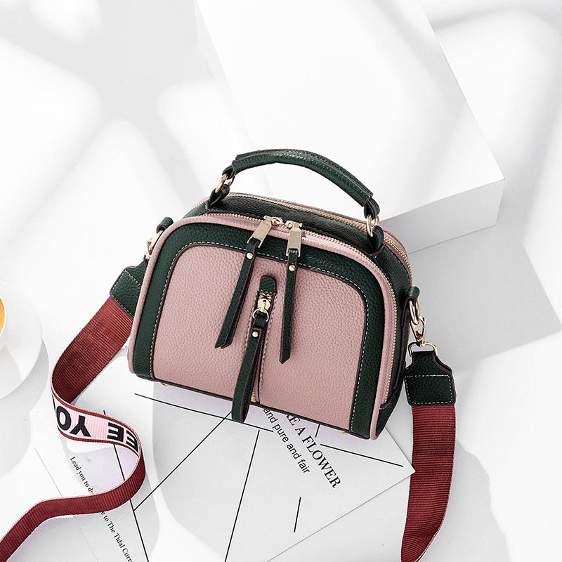 IELGY fashion Korean style beautiful ladies one-shoulder messenger bag