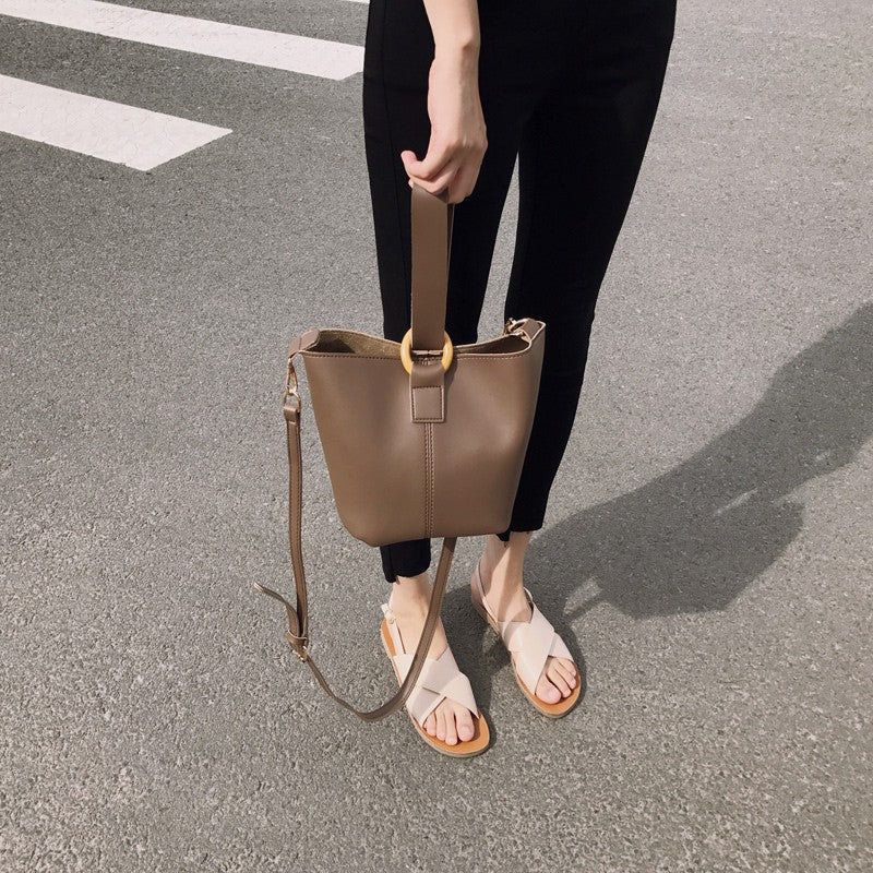 IELGY Korean wild crossbody bag