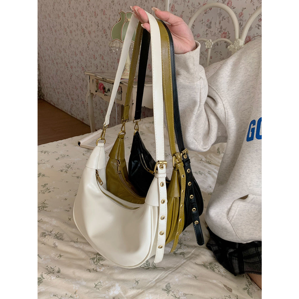 IELGY Texturized Niche Underarm Bag Women's Large Capacity Soft Leather Black Hot Girl Crossbody Bag All-match Dumpling Bag Trendy