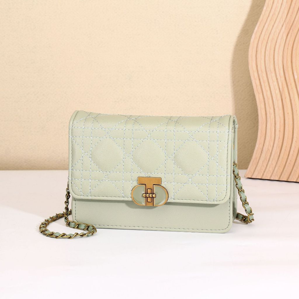 IELGY rhombic chain all-match fashion one-shoulder messenger small square bag