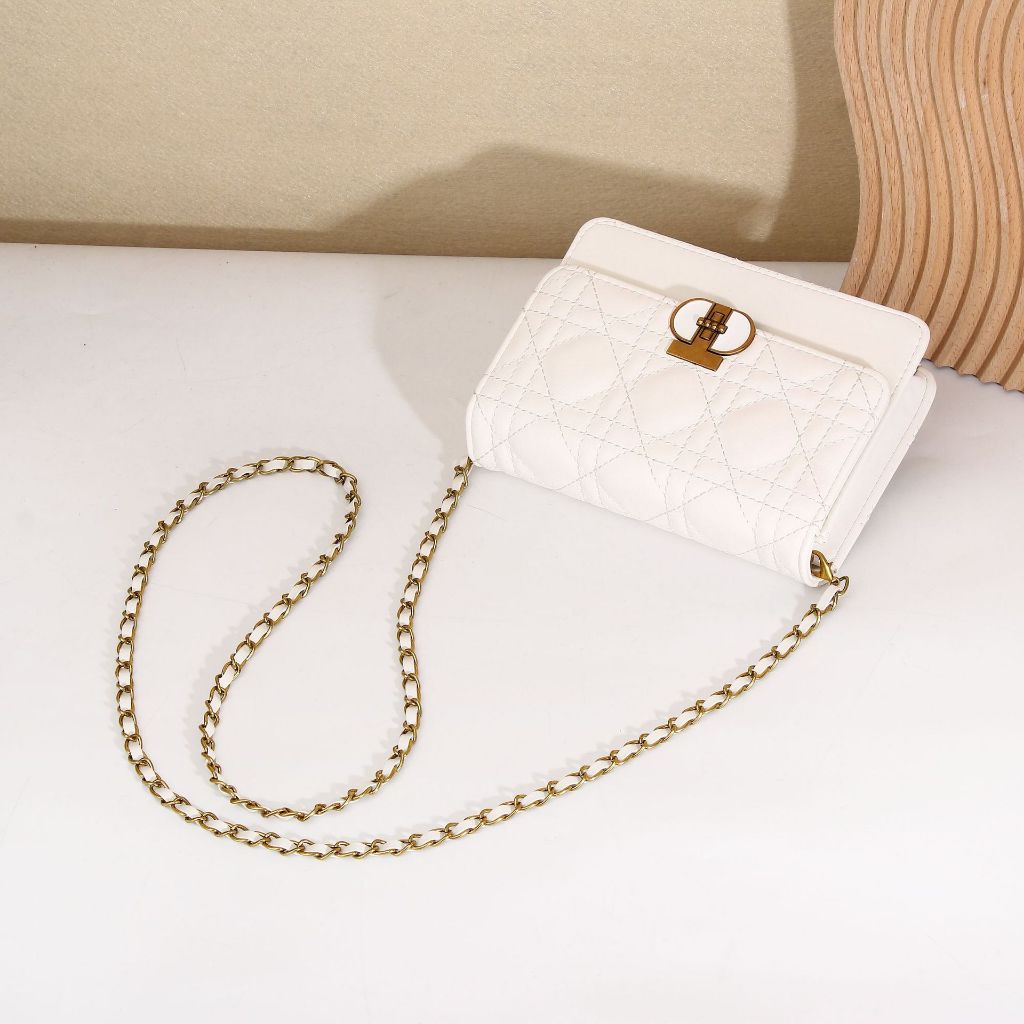 IELGY rhombic chain all-match fashion one-shoulder messenger small square bag