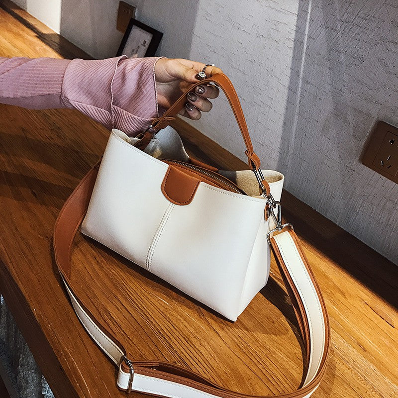 IELGY 3 colors Large-capacity handbag shoulder bag