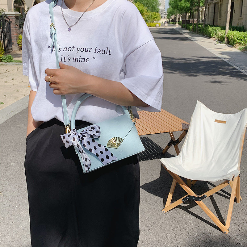 IELGY small fresh bag fashion portable small square bag women