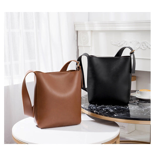 IELGY New Korean version of the bucket bag female shoulder slung handbag