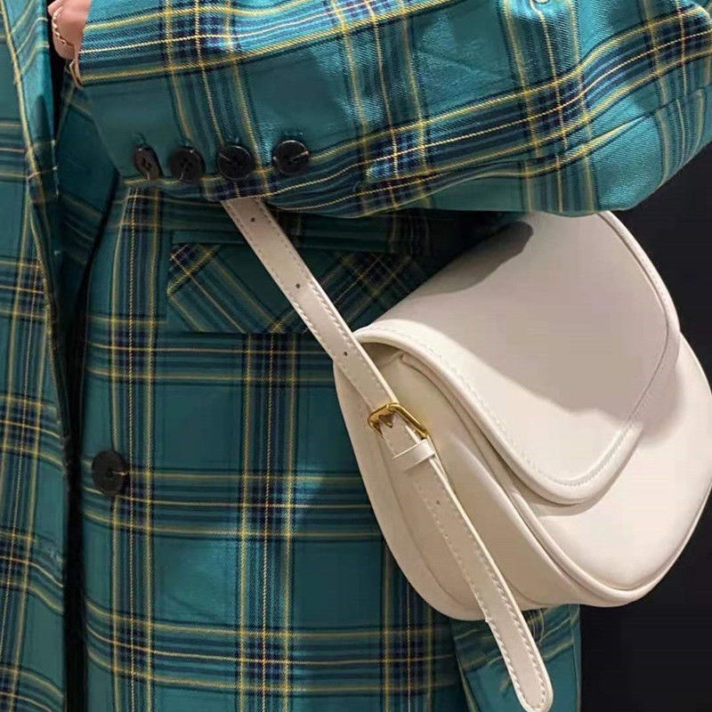 IELGY niche bag female solid color retro trendy ins fashion all-match single shoulder messenger