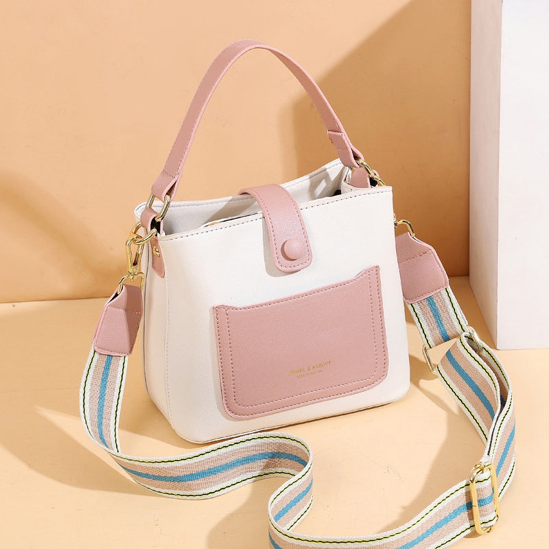 IELGY women's large-capacity fashion wide shoulder strap crossbody bag