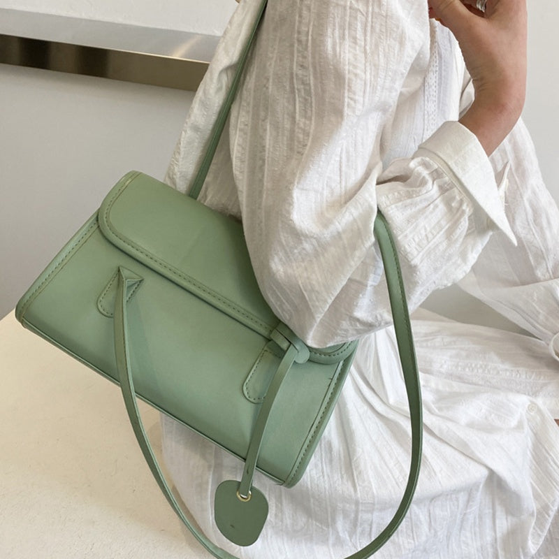 IELGY shoulder bag fashion simple black handbag retro big bag