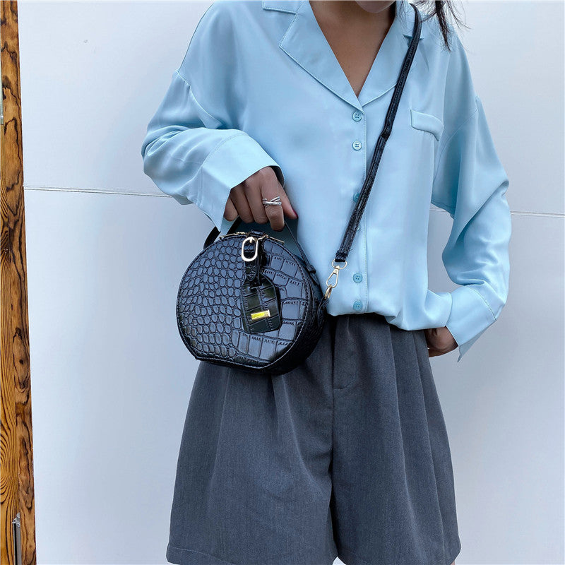 IELGY Women's Crocodile Pattern Round Ocean Tote Bag Mini All-match One Shoulder Messenger