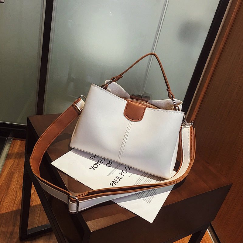 IELGY 3 colors Large-capacity handbag shoulder bag