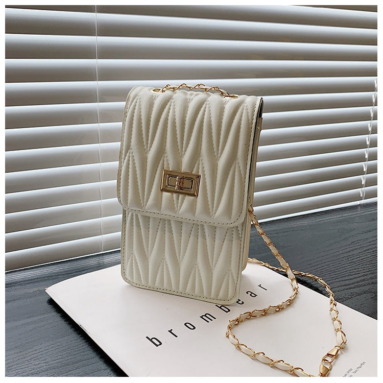 IELGY New fashion rhombus chain shoulder bag street trend retro small bag women