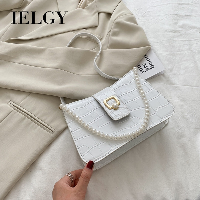 IELGY is fresh and popular, one-shoulder messenger ins fashion