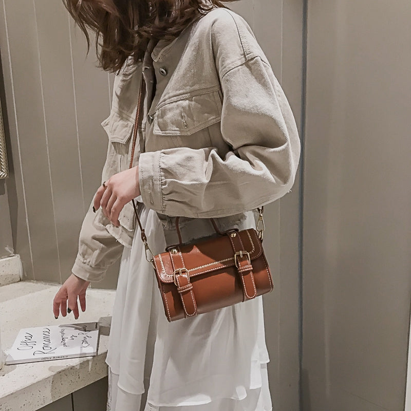 IELGY  Chao retro leisure ins super fire single shoulder slant satchel