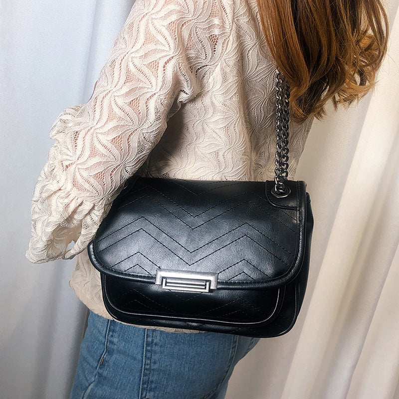 IELGY Fashion retro women's bag diamond chain bag shoulder Messenger bag