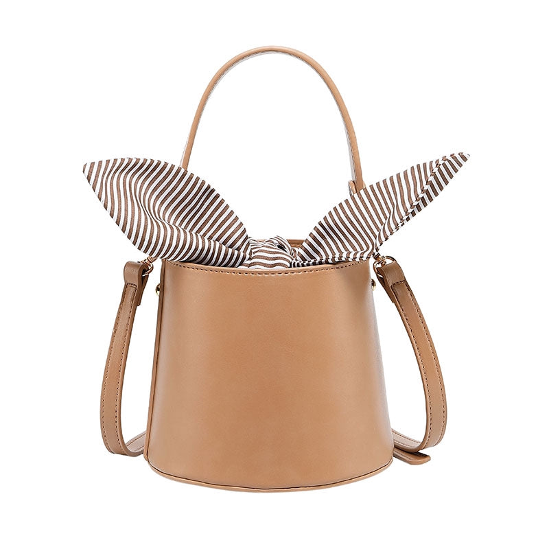 IELGY   Japan and South Korea simple versatile shoulder Messenger bag retro bucket bag