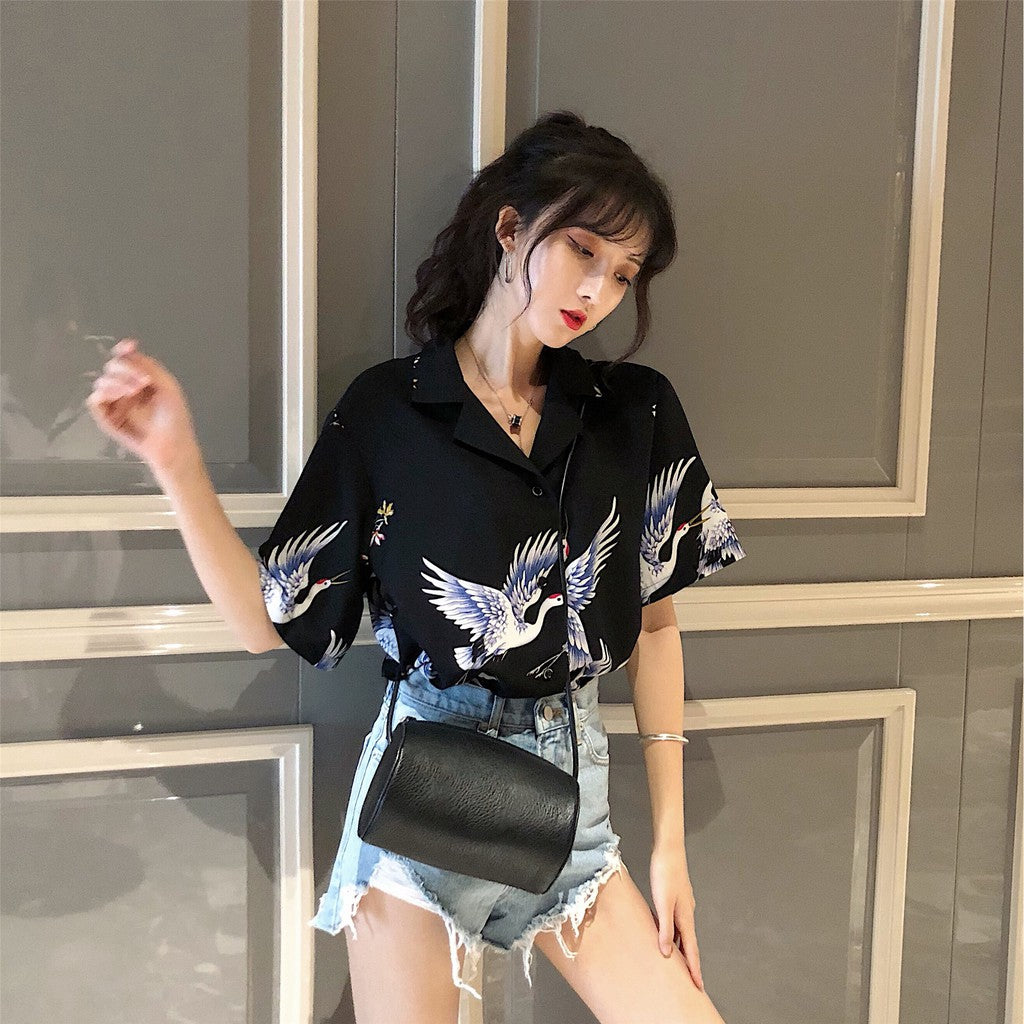 IELGY Retro wild loose printed short-sleeved shirt women summer V-neck temperament tops women 2 colors