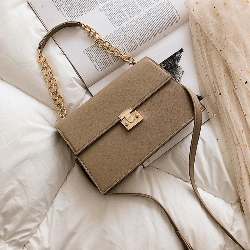 IELGY Women's bag one-shoulder all-match large capacity Korean version stylish simple square chain crossbody
