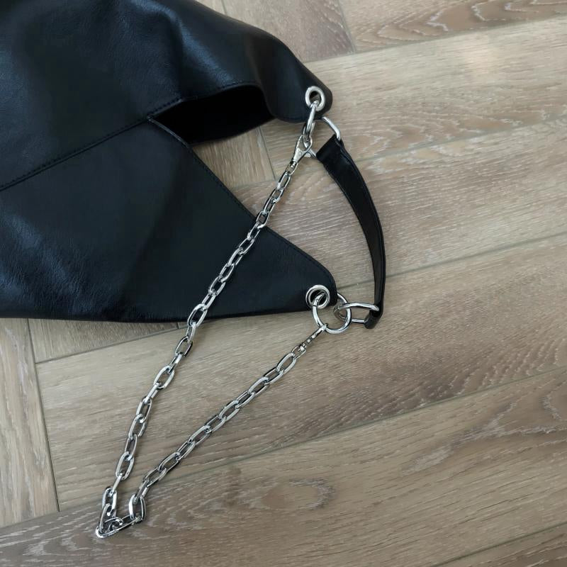 IELGY Black handbag chic chain bag shoulder slung handbag