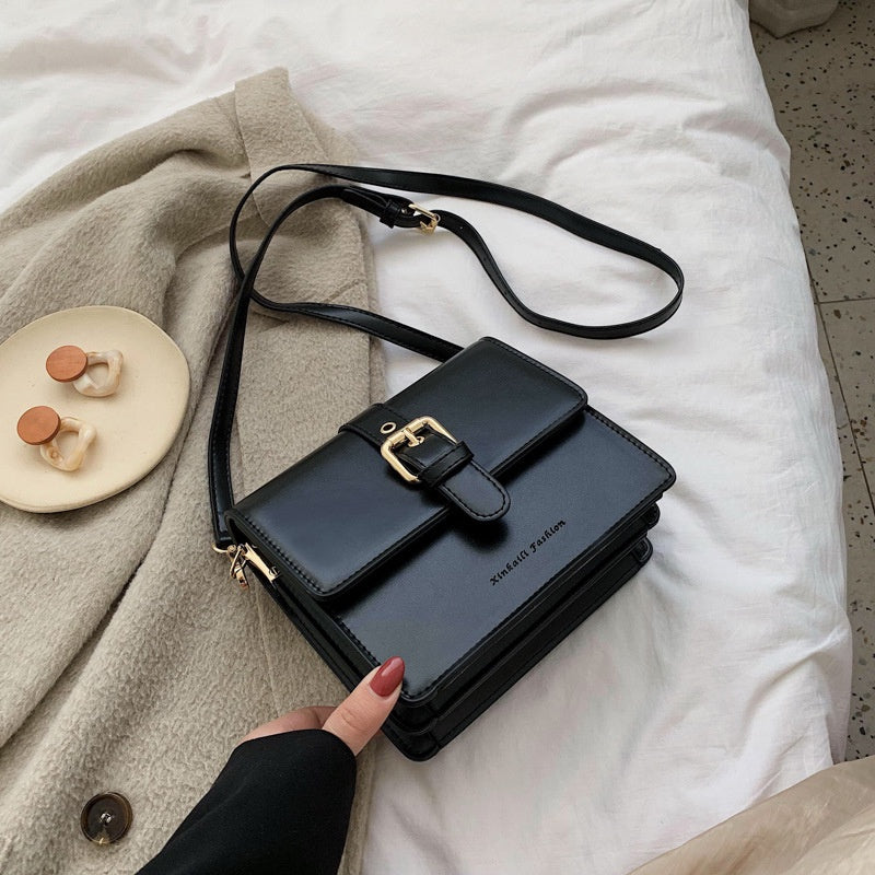 IELGY   retro simple female bag wild single shoulder messenger small square bagshoulder crossbody women simple bag classic street fashion laptop shoulder bag for women