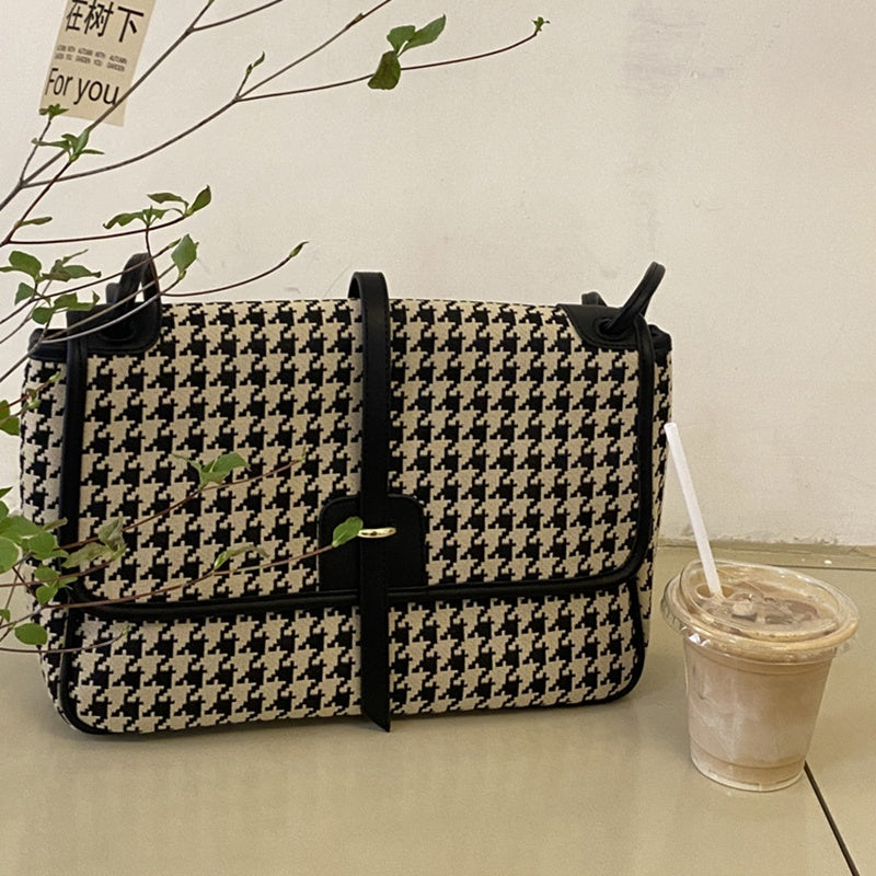IELGY Korean retro one-shoulder small square bag lattice flap