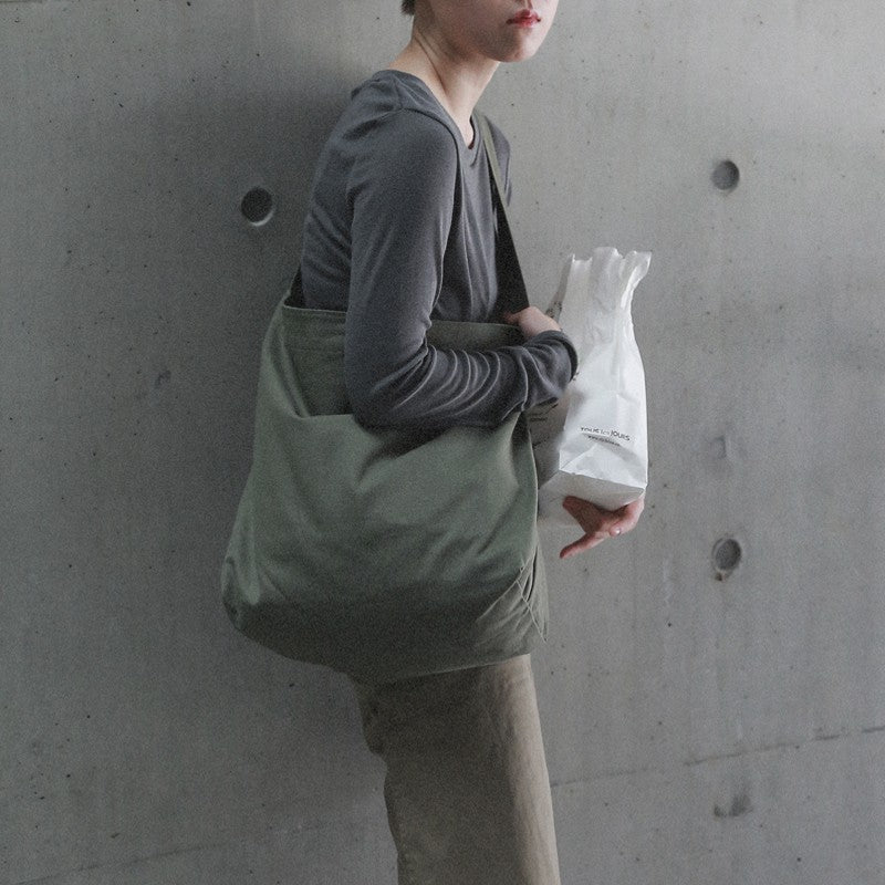 IELGY Crossbody large capacity wide shoulder strap canvas shoulder bag