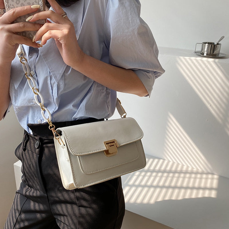 IELGY women's fashionable all-match shoulder bag with western style chain messenger