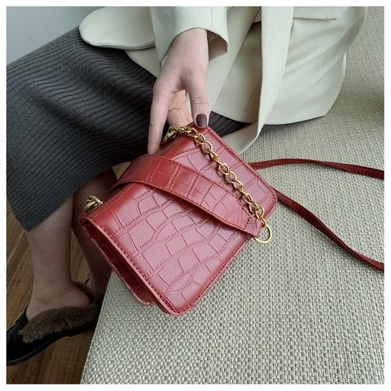 IELGY Crocodile pattern and all-around fashion One Shoulder Messenger Bag