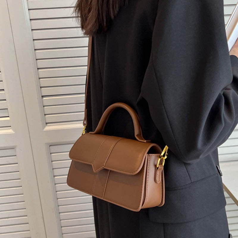 IELGY Retro portable embroidery thread niche all-match one-shoulder messenger small square bag women