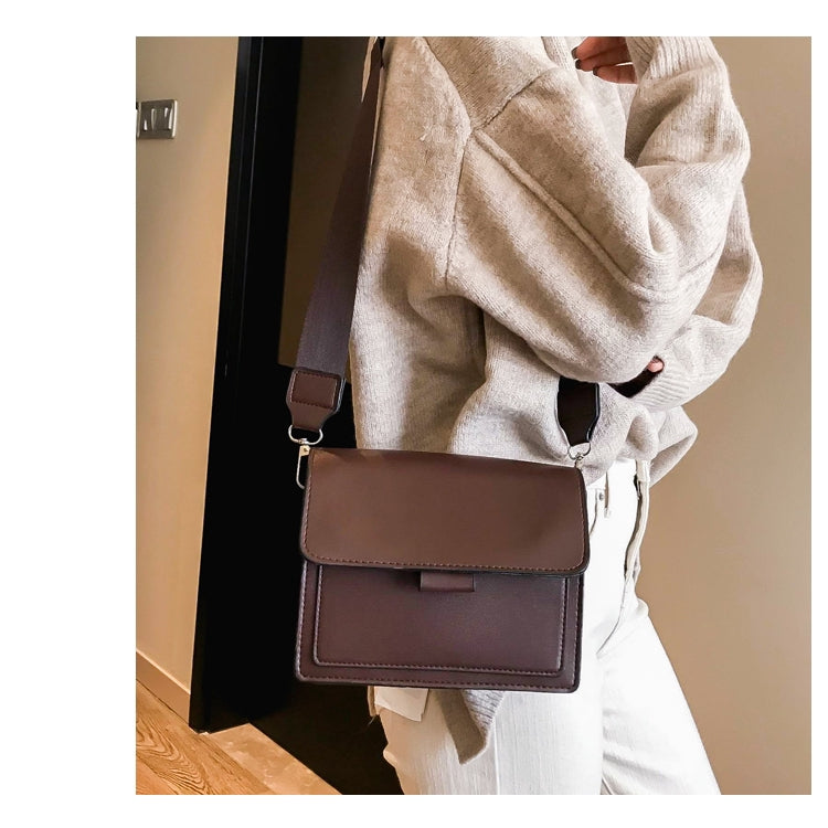 IELGY Chic one shoulder slung retro port wind lady small square bag