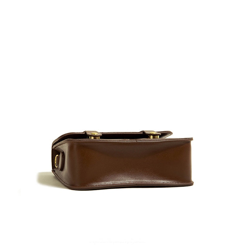 IELGY Fashion Retro Lady Bear Pendant All-match Messenger Bag