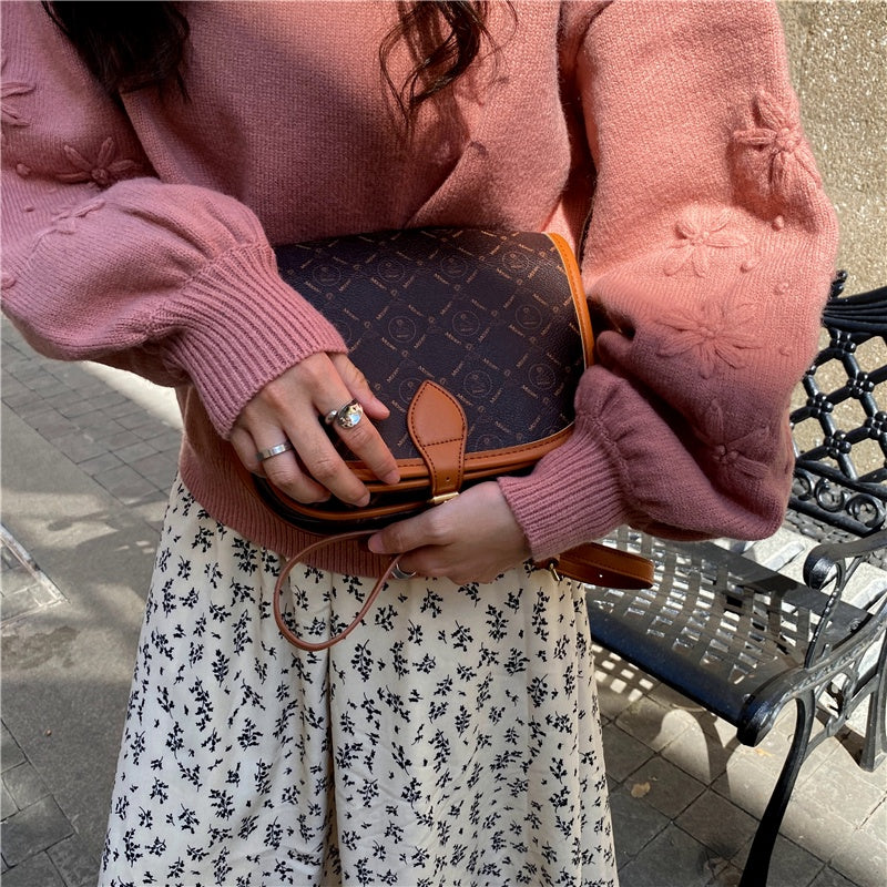 IELGY saddle bag retro fashion casual one shoulder messenger small bag female bag