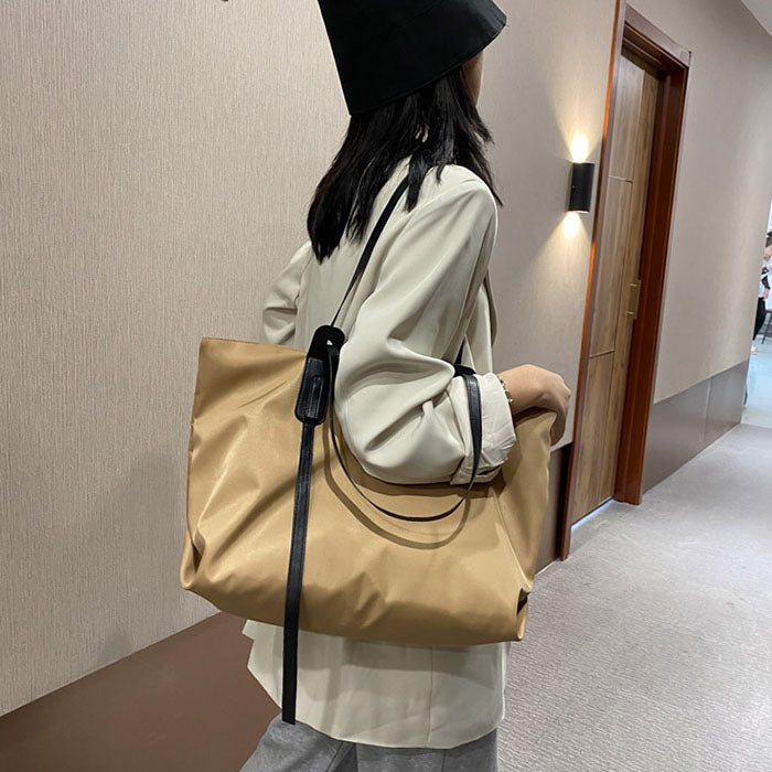 IELGY Women's bag, One shoulder Black Zipper Large capacity Fashion Khaki Double root Large Casual