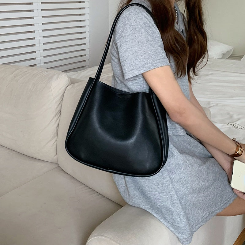IELGY women's korean style solid color large capacity shoulder bag