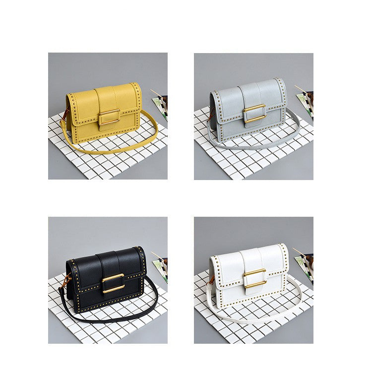 Korean version of the rivet small square bag shoulder Messenger bag