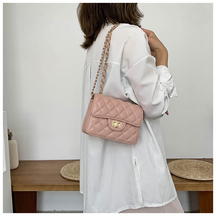 IELGY chain fashion all-match one shoulder solid color Women's messenger bag commuter soft surface White
