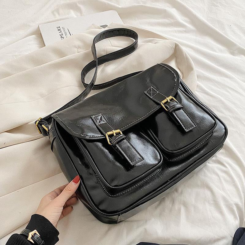 IELGY women's british style solid color retro messenger small square bag