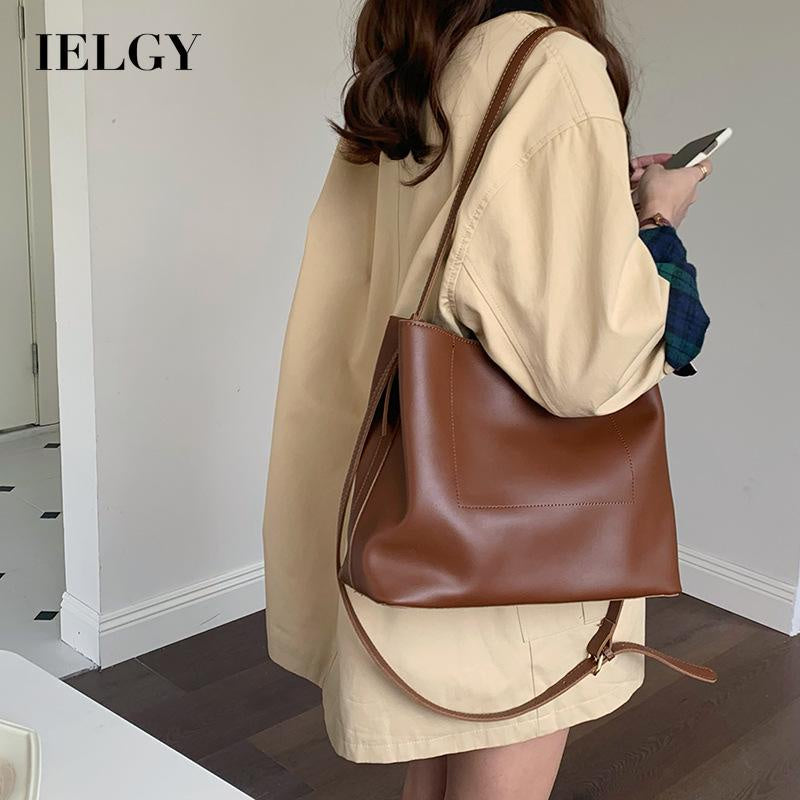 IELGY women's super large capacity all-match messenger casual bag