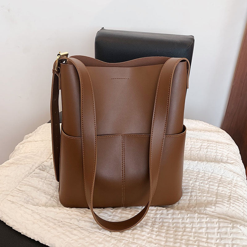 IELGY women's light luxury bucket messenger bag casual large capacity soft leather